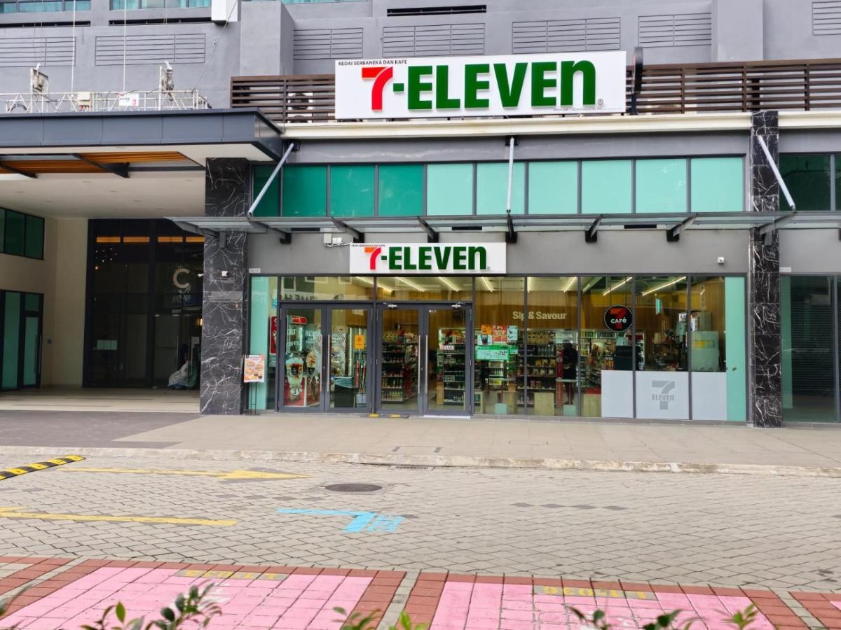 Apartment New Sunway Greenfield 2-6pax 5mins To Sunway Pyramid Petaling Jaya